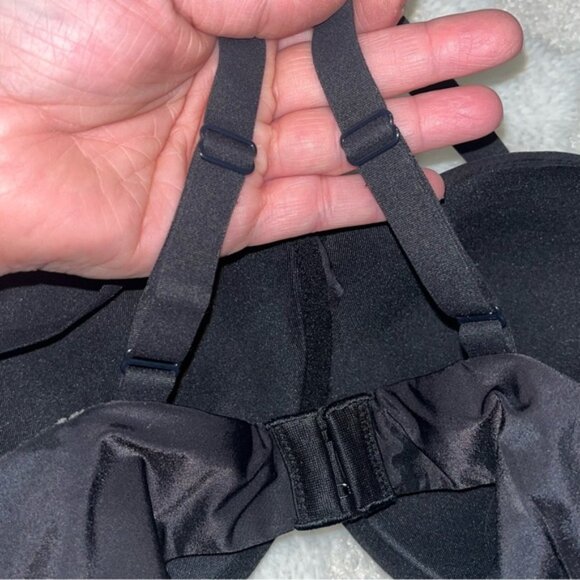 The Nakeds Bra by Victoria’s Secret in Black • 36DD - Picture 5 of 7